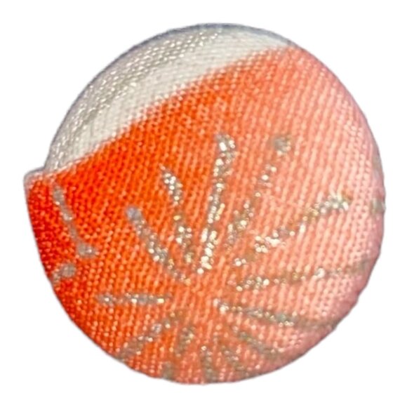 Handcrafted Quilted Crossbody Bag With Floral Appliqué Design & Button Closure - Picture 5 of 7